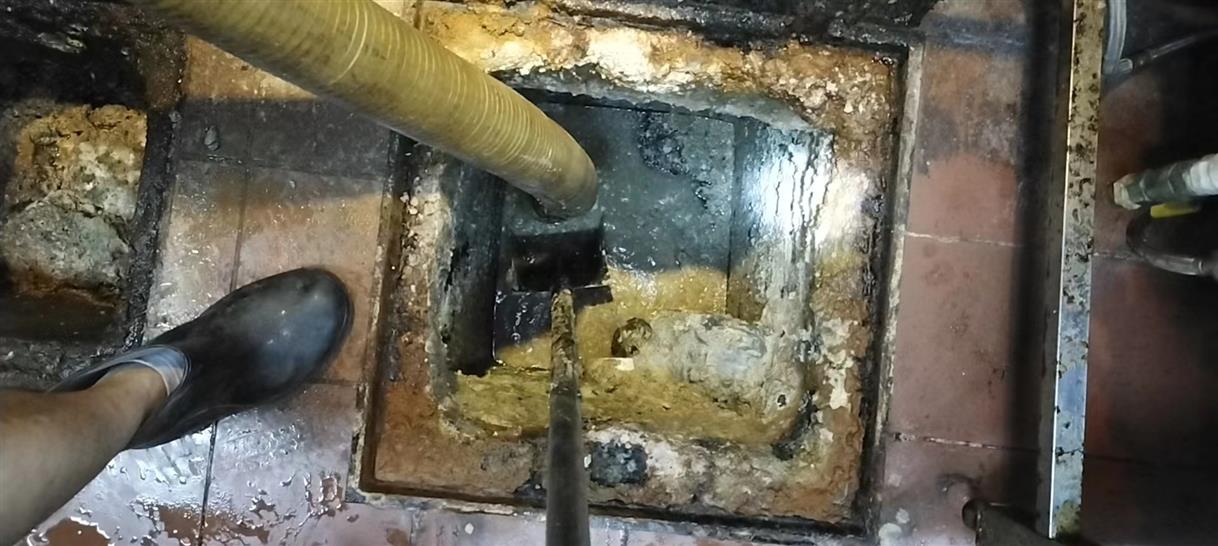 三门污水池清理一般都有毒气，怎么预防中毒呢？