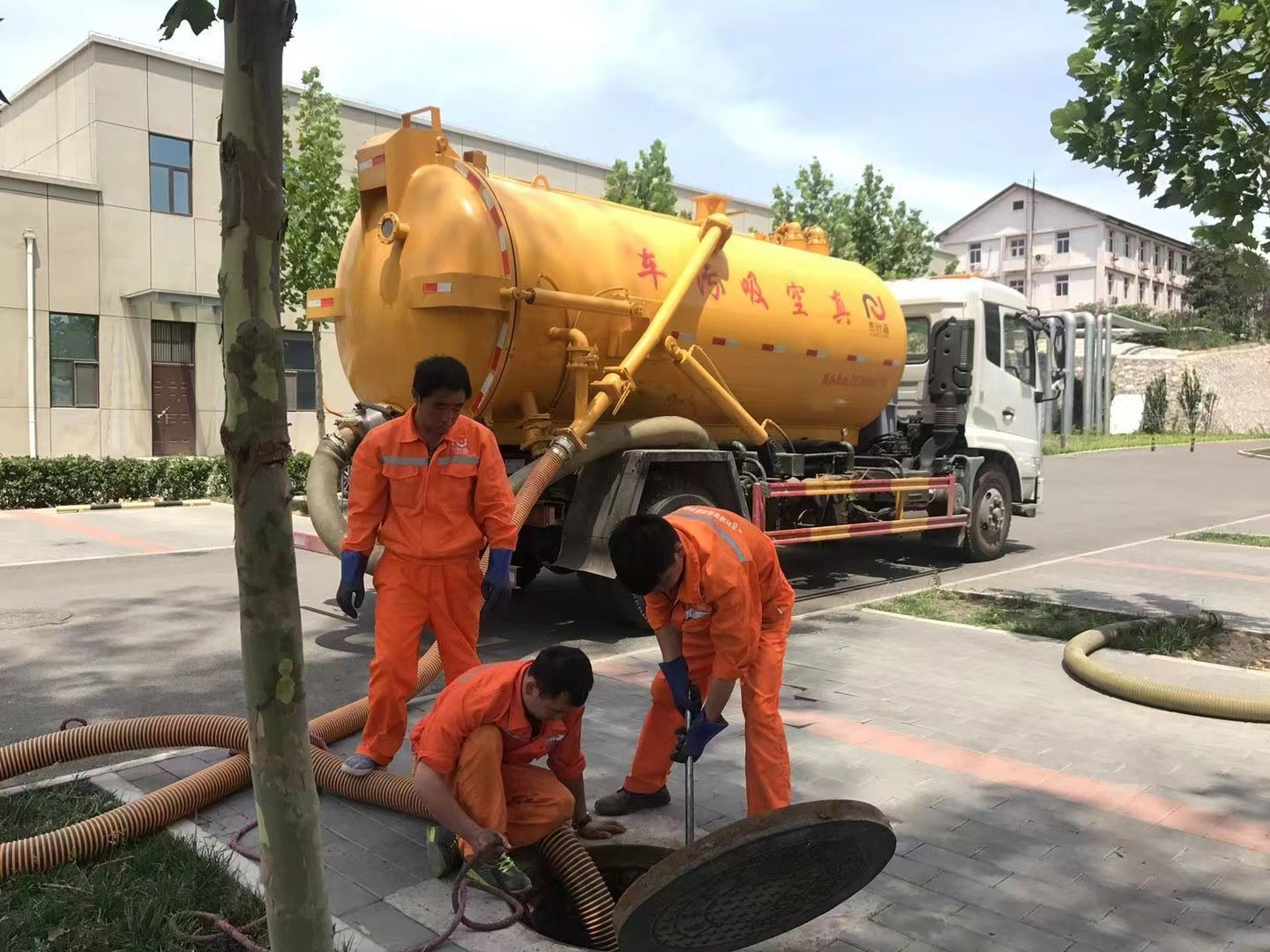 三门化粪池清理与5-8吨吸粪车施工效率分析
